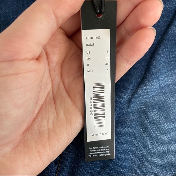 NWT Tahari Classic Skinny Jeans Size 6 - Picture 2 of 5